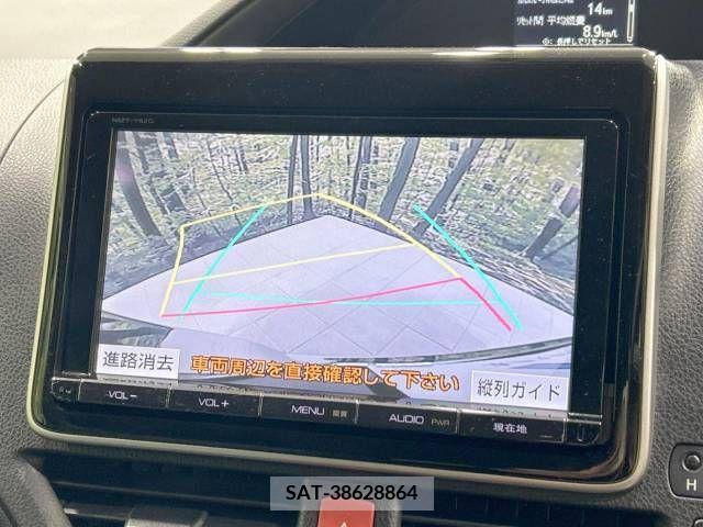 Toyota VOXY 2014-02 342219-4