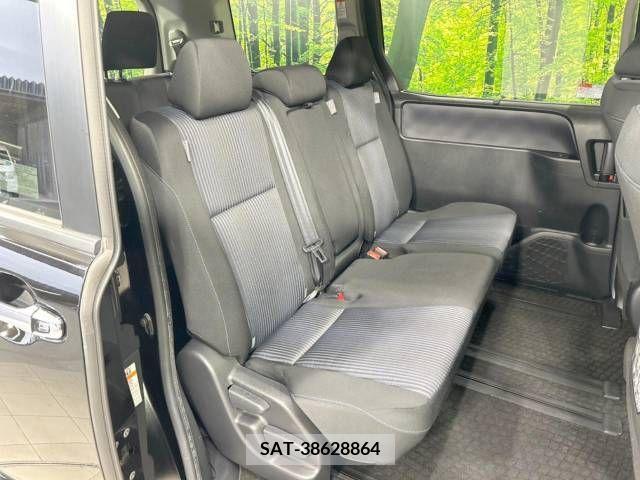 Toyota VOXY 2014-02 342219-9