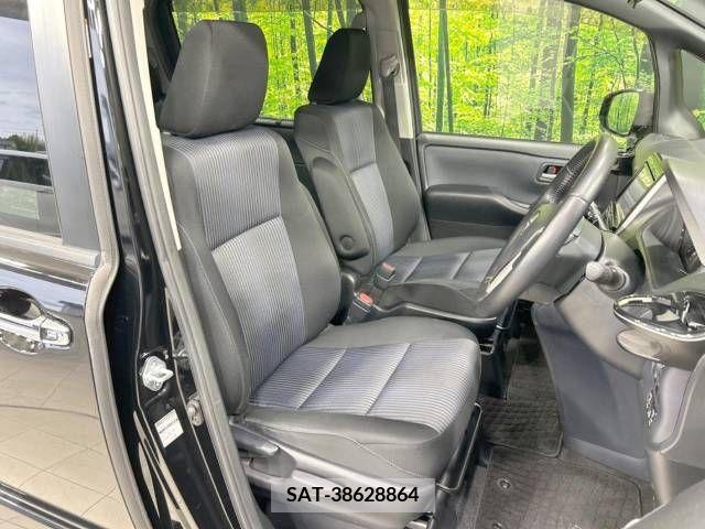 Toyota VOXY 2014-02 342219-8