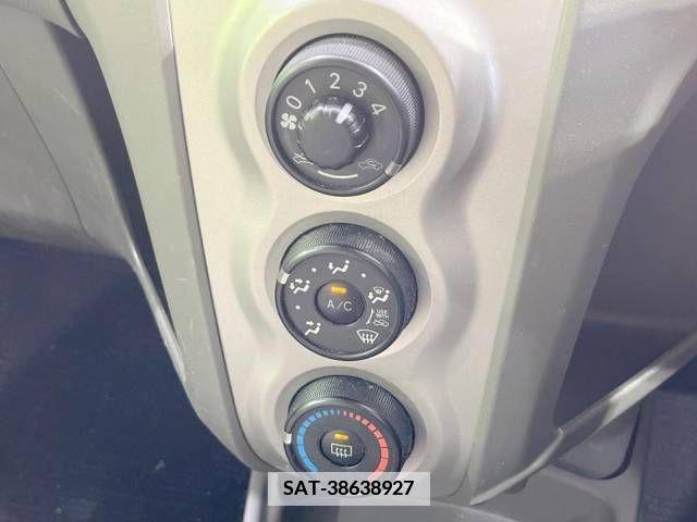 Toyota VITZ 2008-04 370147-6