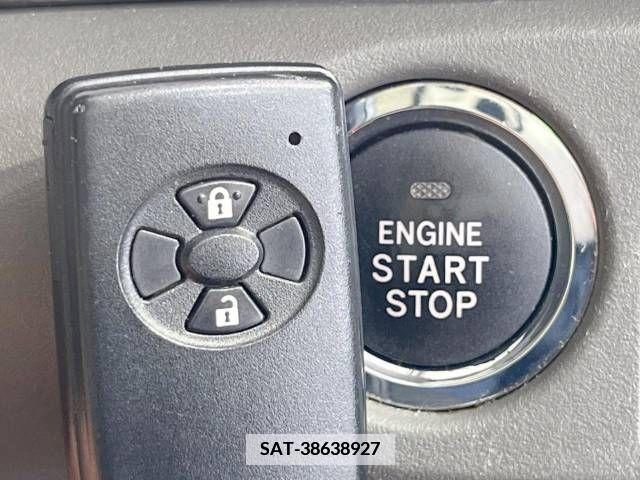 Toyota VITZ 2008-04 370147-3