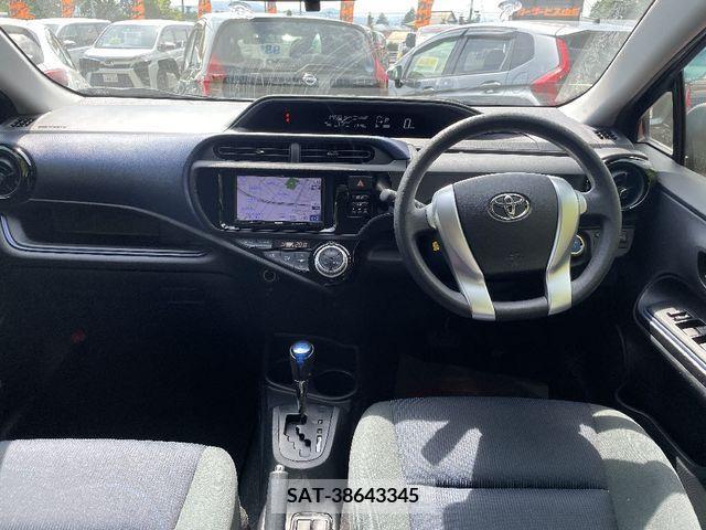 Toyota AQUA 2015-09 292045-3