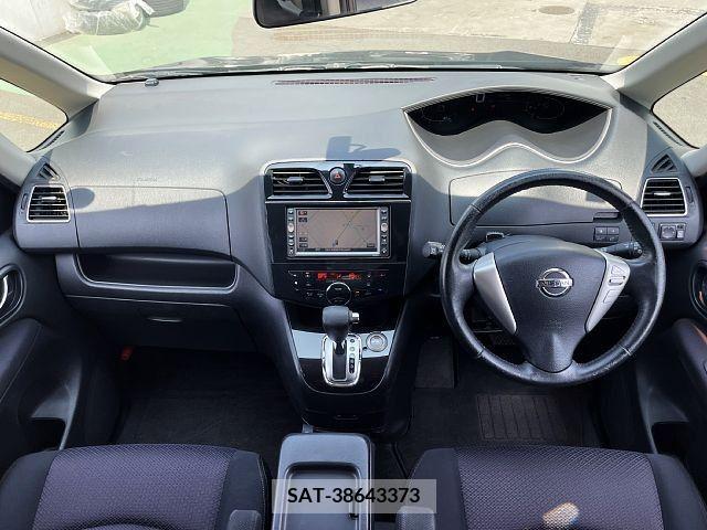 Nissan SERENA 2010-12 367765-1