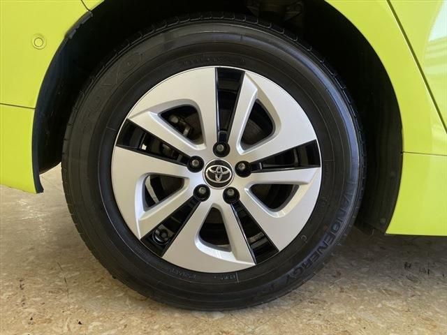 Toyota PRIUS 2016-09 188309-15