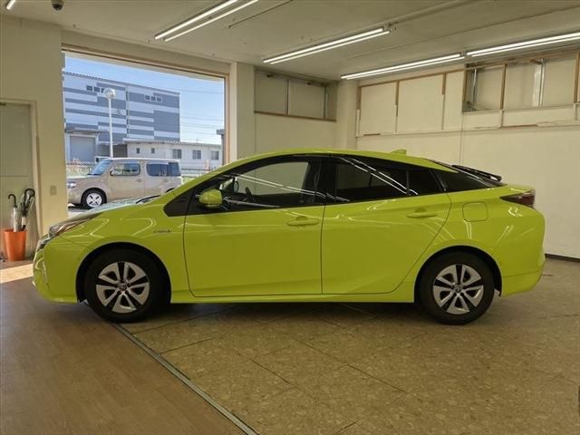 Toyota PRIUS 2016-09 188309-7