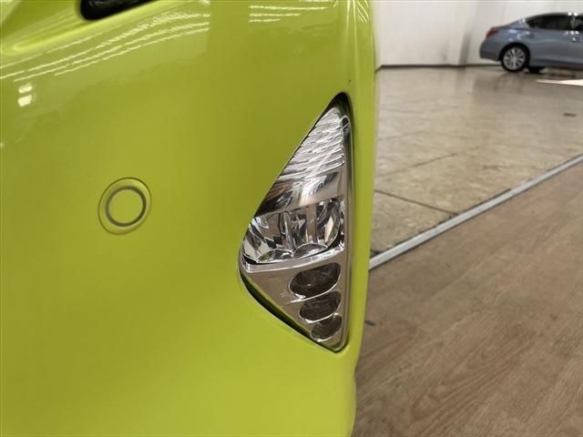 Toyota PRIUS 2016-09 188309-10
