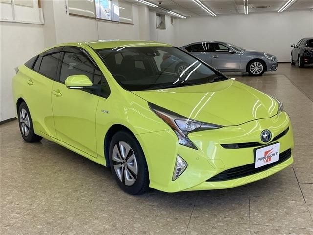 Toyota PRIUS 2016-09 188309-2