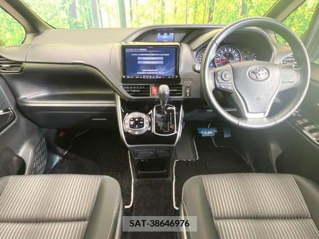 Toyota VOXY 2019-02 289032-1