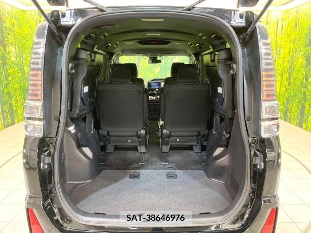 Toyota VOXY 2019-02 289032-11