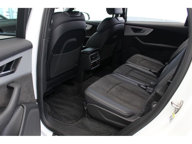 Audi Q7 2022-09 6208-23