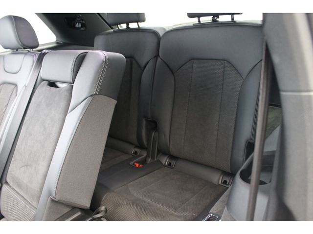 Audi Q7 2022-09 6208-24