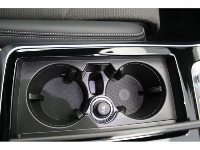 Audi Q7 2022-09 6208-20