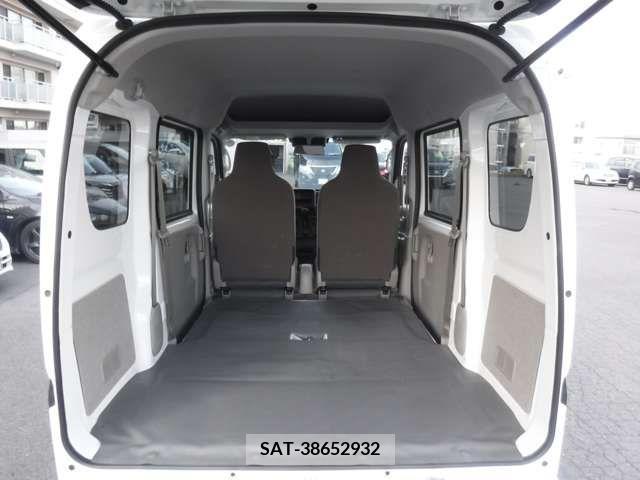 Suzuki EVERY 2023-03 301654-15