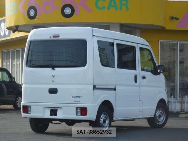 Suzuki EVERY 2023-03 301654-1