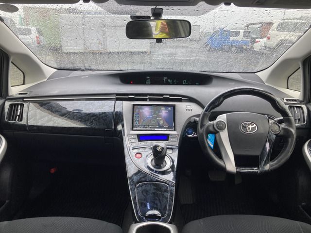 Toyota PRIUS 2012-06 5788-11