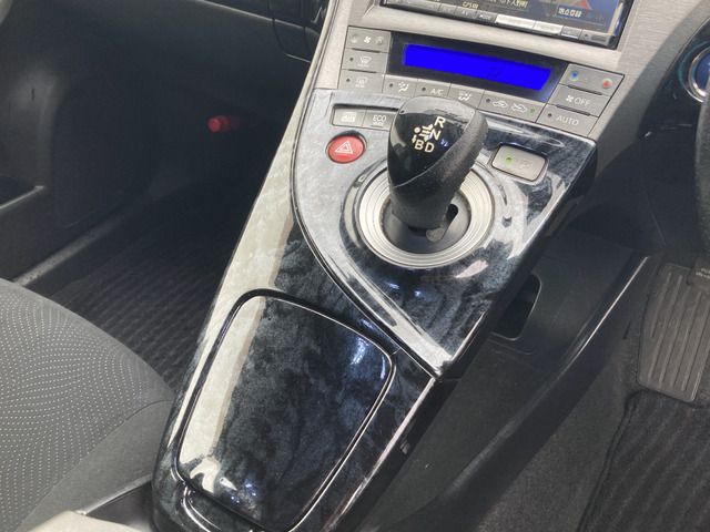 Toyota PRIUS 2012-06 5788-19