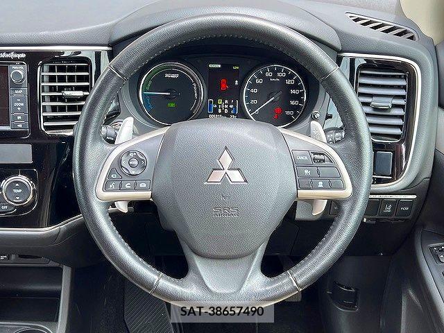 Mitsubishi OUTLANDER PHEV 2014-09 374540-13