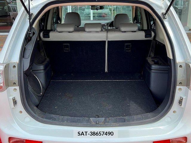 Mitsubishi OUTLANDER PHEV 2014-09 374540-24
