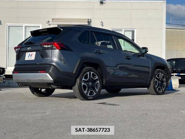 Toyota RAV4 2020-11 366989-19