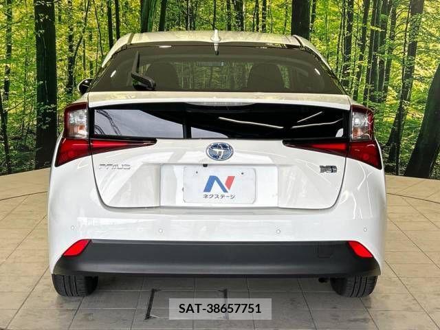 Toyota PRIUS 2019-05 349594-15