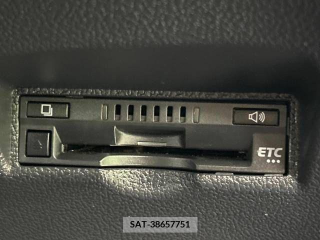 Toyota PRIUS 2019-05 349594-6