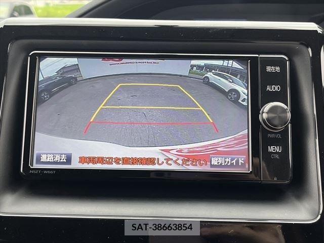 Toyota NOAH 2018-03 321527-4
