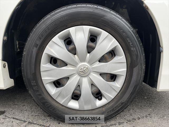 Toyota NOAH 2018-03 321527-12