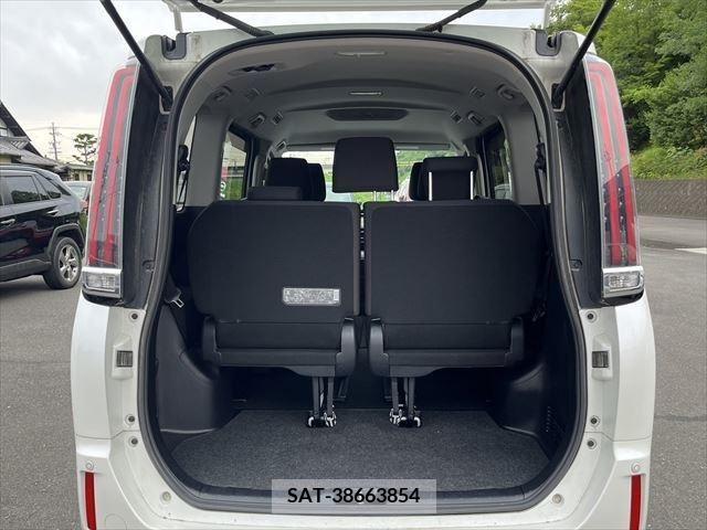 Toyota NOAH 2018-03 321527-10
