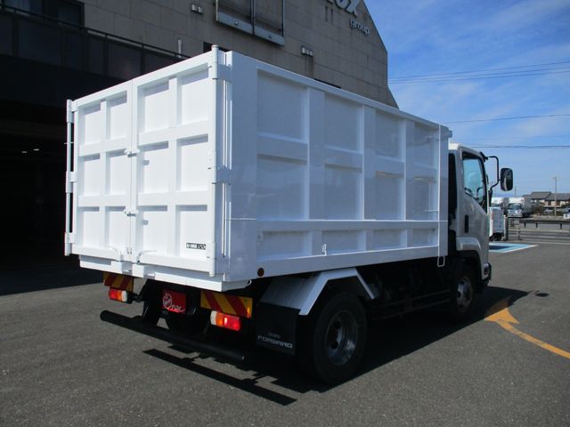 Isuzu FORWARD 2017-08 15207-9