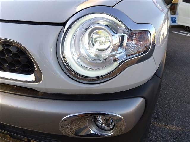 Suzuki X BEE 2021-07 15025-19