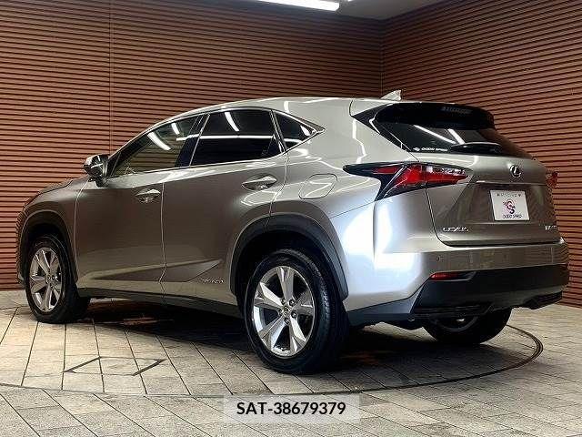 Lexus NX 2015-08 354219-15