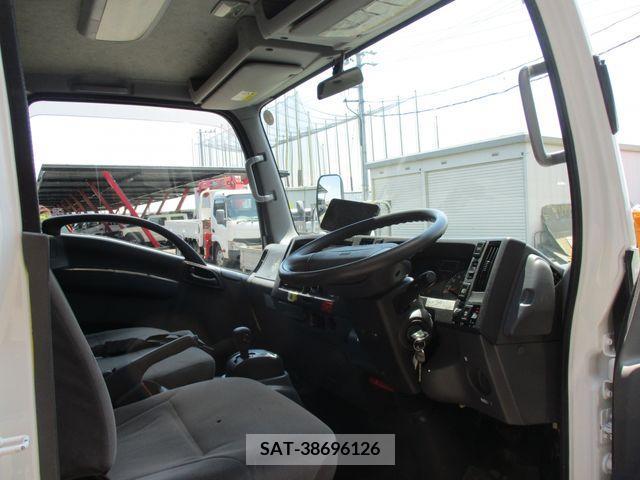 Isuzu ELF TRUCK 2013-03 353765-13