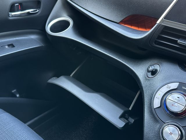 Toyota SIENTA 2016-12 14910-29