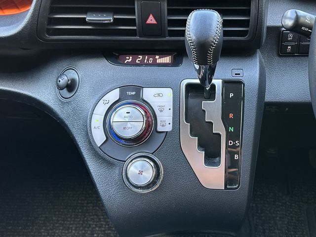 Toyota SIENTA 2016-12 14910-21