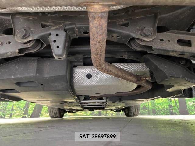 Toyota C-HR 2017-09 357791-19