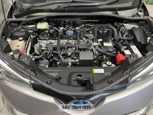 Toyota C-HR 2017-09 357791-18