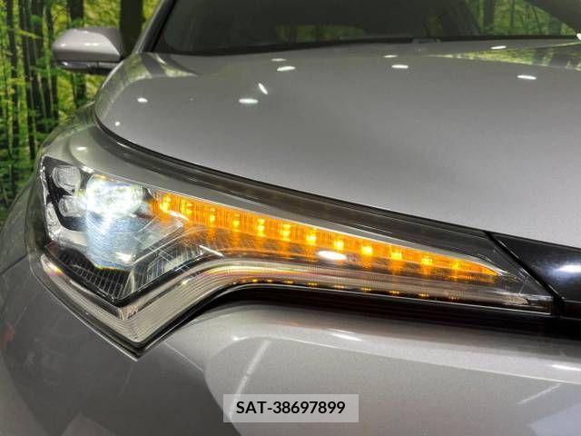 Toyota C-HR 2017-09 357791-12