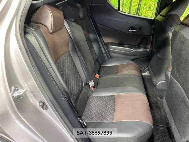 Toyota C-HR 2017-09 357791-9