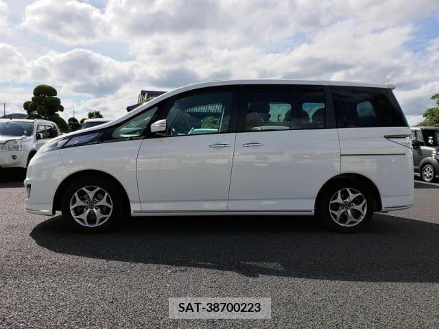 Mazda BIANTE 2015-11 301213-11