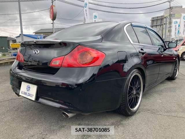 Nissan SKYLINE 2013-03 316858-1