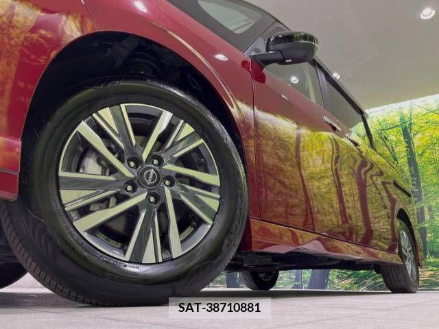 Nissan SERENA 2023-06 367709-11
