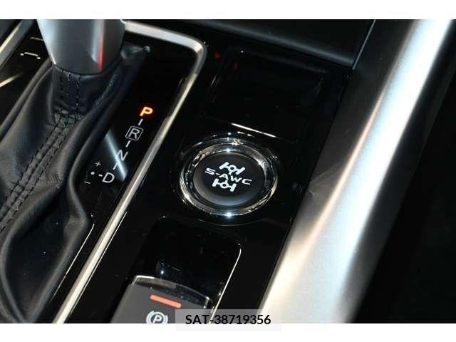 Mitsubishi ECLIPSE CROSS 2019-01 215475-10