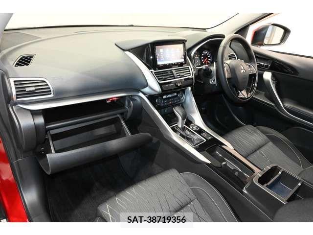 Mitsubishi ECLIPSE CROSS 2019-01 215475-13