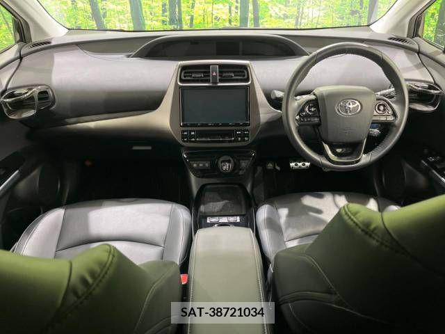 Toyota PRIUS 2021-06 282030-1