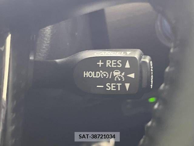 Toyota PRIUS 2021-06 282030-4