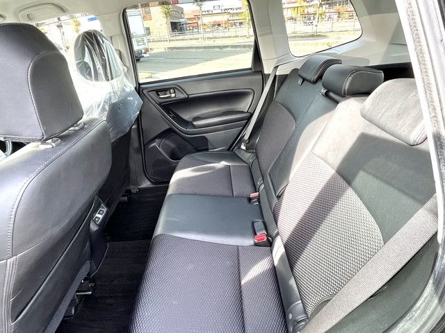 Subaru FORESTER 2017-04 27038-6