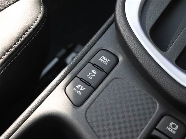 Toyota YARIS CROSS 2023-11 26986-6
