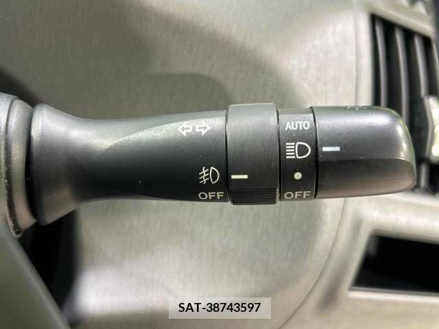 Toyota PRIUS ALPHA 2013-12 322232-5