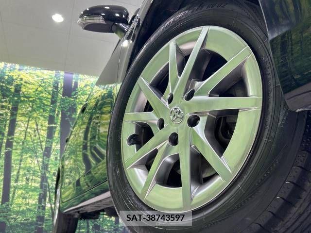 Toyota PRIUS ALPHA 2013-12 322232-13