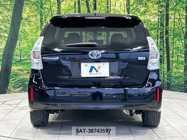 Toyota PRIUS ALPHA 2013-12 322232-15